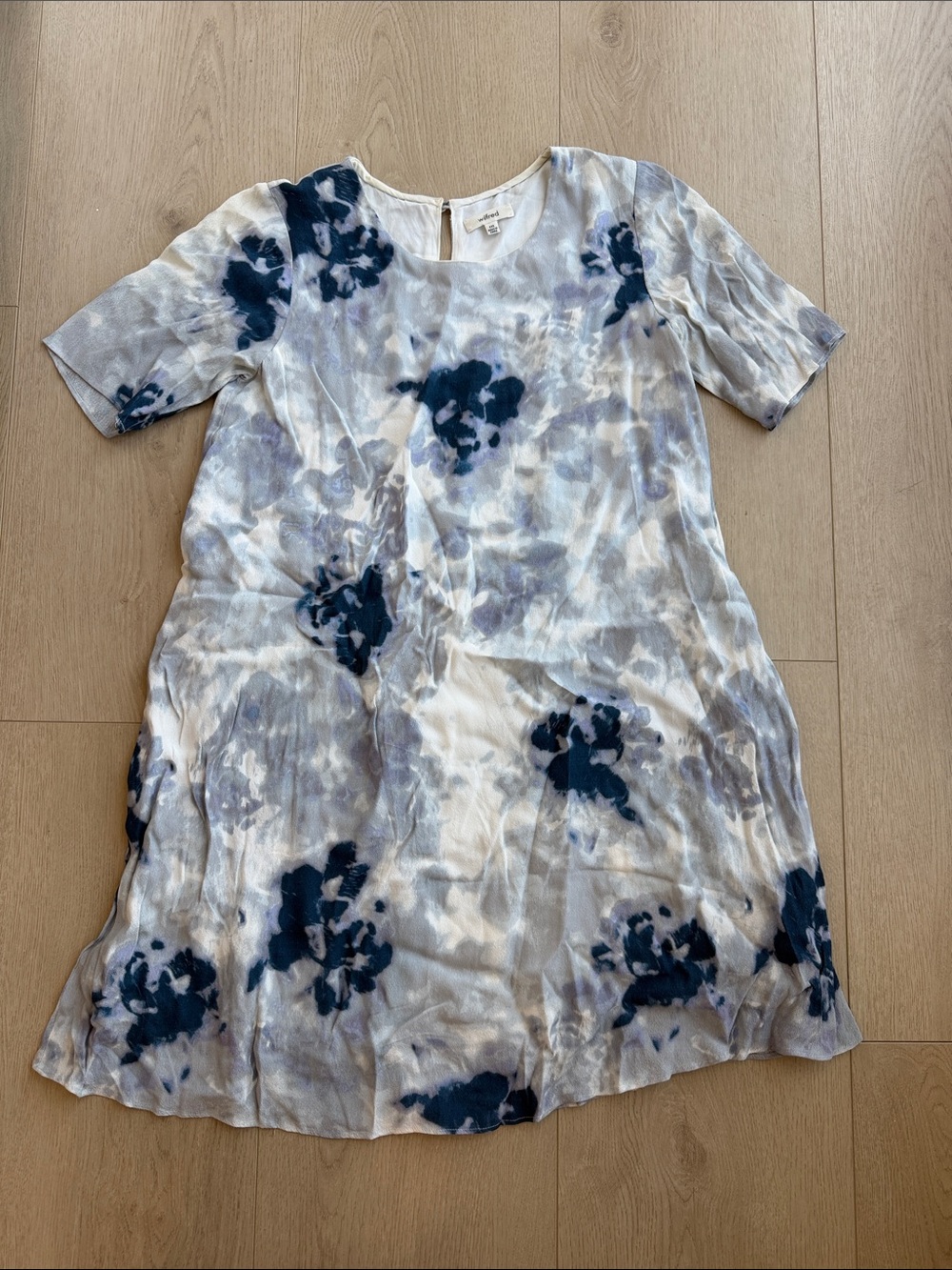 Wilfred Cream and Navy Floral Shift Top
